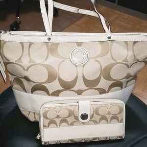 Coach tote with wallet